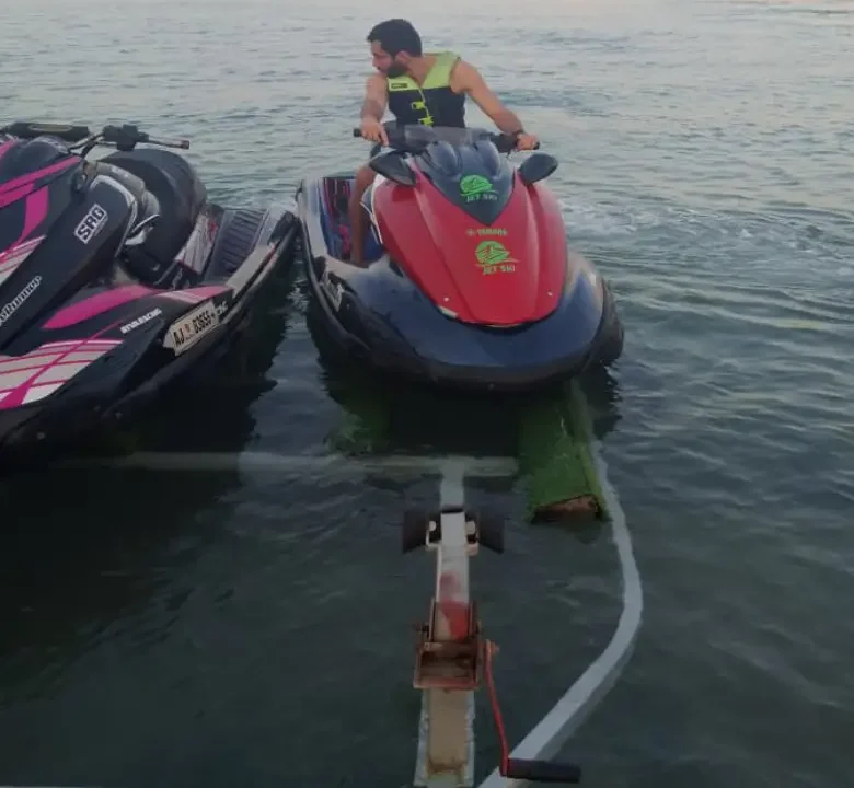 jet ski island tour in abu dhabi - seven star jet ski